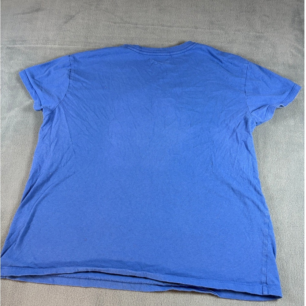 Bluey Heeler Family Graphic T-Shirt Blue Cotton Crewneck Size Large Mad Engine - Picture 4 of 4